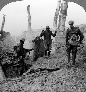 Poddanie się żołnierzy niemieckich, Bullecourt, Francja, I wojna światowa, 1914-1918.