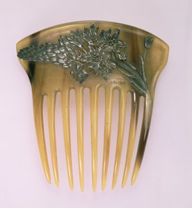 Grzebień rogowy, Rene Jules Lalique (1860-1945), Paryż, 1900-02 autorstwa Rene Jules Lalique