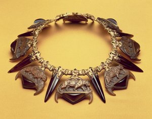 Naszyjnik tygrysa, ok. 1904 (media mieszane) autorstwa Rene Jules Lalique