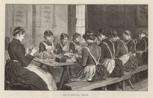 The London Flower Mission, Clerkenwell Close, Londyn - Robienie sztucznych kwiatów autorstwa Robert Barnes
