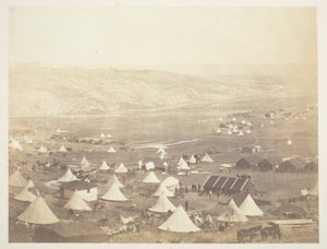 Obóz kawalerii, patrząc w kierunku Kadikoi autorstwa Roger Fenton