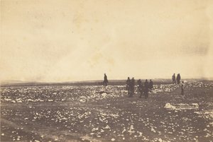Funkcjonariusze na obserwacji w Cathcarts Hill. autorstwa Roger Fenton
