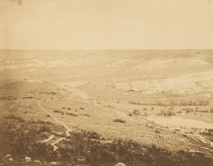 Dolina Inkermann II. autorstwa Roger Fenton