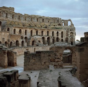 Amfiteatr el Djem, ok. 1930 r. 238 AD autorstwa Roman