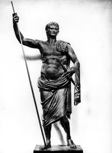 Cesarz August trzymający berło i piorun z Herkulanum autorstwa Roman