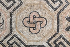 Geometryczny wzór z domus Via san Rocchino, II wiek n.e. (mozaika) autorstwa Roman