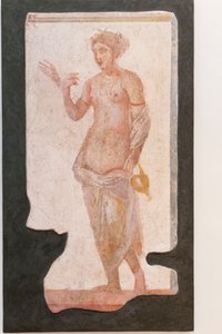 Dziewczyna z pudełkiem, kolekcja Pallavicini Rospigliosi, ok. 200 n.e., nr inw. 103420 (świeży) autorstwa Roman