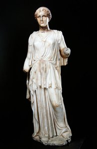 Kore (marmur) autorstwa Roman