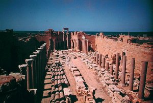 Leptis Magna, Labdah (wapień) (zdjęcie) autorstwa Roman