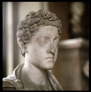 Marmurowe popiersie cesarza Kommodusa (rzeźba, II w.) autorstwa Roman
