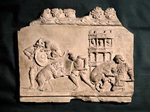 SZTUKA ROMAŃSKA: Płaskorzeźba z terakoty przedstawiająca trzech gladiatorów walczących z ... autorstwa Roman