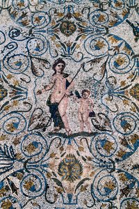 Sztuka rzymska: Mozaika z IV wieku naszej ery z rzymskiej willi amfiteatru. Merida, Narodowe Muzeum Sztuki Rzymskiej, Hiszpania autorstwa Roman