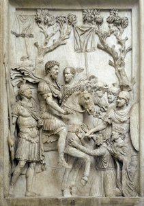 Cesarz rzymski Marek Aureliusz przebacza pokonanym wrogom, ok. 176-180 (Marmurowa płaskorzeźba) autorstwa Roman