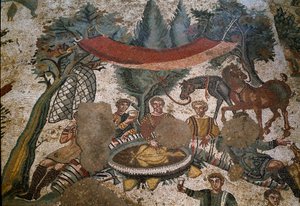 Sztuka rzymska: detal mozaiki „Mała część myśliwska”” Myśliwi odpoczywają i jedzą obiad w lesie. 315-350 n.e. Piazza Armerina, Villa Romana del Casale autorstwa Roman