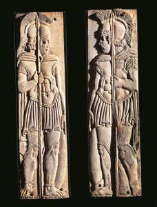 Cywilizacja rzymska, para kościanych rzeźb wojowników, z Praeneste, region Lacjum, Włochy autorstwa Roman