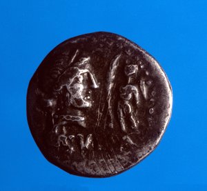 Srebrna moneta z podobizną rzymskiego polityka Lucjusza Korneliusza Sulli (Silla lub Sylla) (138-68 pne) trafiła w 87 pne. autorstwa Roman