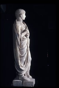 Togate statua młodego Nerona, ok.50AD (marmur) autorstwa Roman