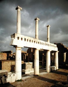 Widok na portyk Forum autorstwa Roman