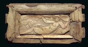Oprawiona tablica z postacią kobiecą, z Egiptu, koniec III do początku IV wieku n.e. (kość) autorstwa Roman Period Egyptian