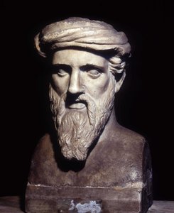 Popiersie Pitagorasa (VI w.), greckiego filozofa i matematyka, Musei Capitolini, Rzym. autorstwa Roman Roman