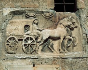 Powóz (do podziemi?) z rzymskiego grobowca, dziś na południowej ścianie wiejskiego kościoła Marii Saal autorstwa Roman Roman