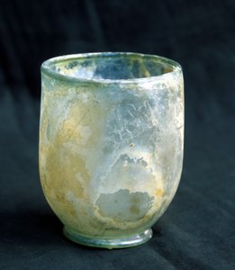 Szkło z czasów rzymskich. autorstwa Roman Roman