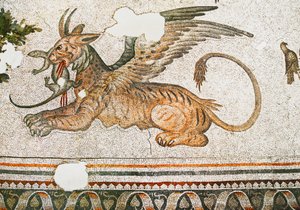 Mozaika przedstawiająca tygrysicę gryfa jedzącą jaszczurkę, Bazar Arasta, Meczet Sułtana Ahmeta, Stambuł. autorstwa Roman Roman