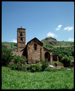Widok kościoła (zdjęcie) autorstwa Romanesque
