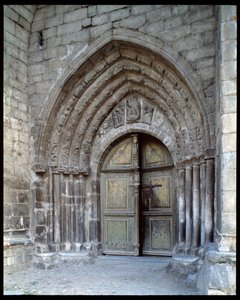 Widok na kościół autorstwa Romanesque