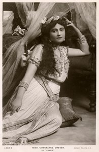 Constance Drever, brytyjska aktorka, ok. 1907. autorstwa Rotary Photo