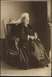 Portret królowej Wiktorii (zdjęcie czarno-białe) autorstwa Russell & Sons Photography