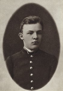 Lenin jako absolwent gimnazjum, Simbirsk, 1887 autorstwa Russian Photographer