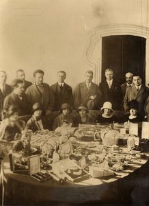 Rosyjskie klejnoty koronne i jajka Faberge przygotowane do sprzedaży za granicą autorstwa Russian Photographer