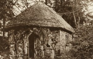 Kryta strzechą chata Edwarda Jennera, Berkeley, Gloucestershire, XX wiek. autorstwa S Pead