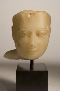 Głowa mężczyzny, I w. p.n.e.-I w. n.e. (alabaster) autorstwa Sabaean