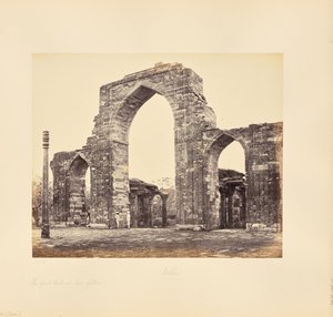 Delhi; Kutub Minar, Wielki Łuk i Żelazna Kolumna autorstwa Samuel Bourne