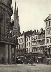 Berlin: widok na Poststrasse; Poststrasse (zdjęcie czarno-białe) autorstwa Sasha Stone