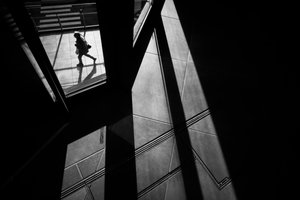 Architektoniczna gra cieni