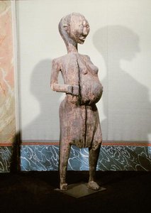 Posąg kobiety w ciąży (drewno)