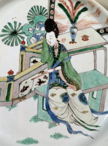 Sztuka chińska: pani odwraca się na ławce. Malowanie na porcelanie z XVIII wieku. Paryż, Muzeum Guimet, Narodowe Muzeum Sztuki Azjatyckiej autorstwa School Chinese