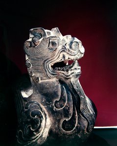 Fragment Chimery, Sześć Dynastii (220-589) (kamień) autorstwa School Chinese