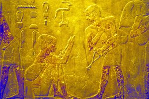 Muinainen Egypti, Seinien kaiverrus/maalaus, Mastaba/Ti-hauta, Saqqara, 5. dynastia, Tavaroiden kauppa torilla (valokuva)kiillotus autorstwa School Egyptian