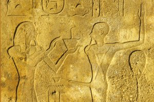 Ancient Egypt, Wall painting/carving, Karnak/Luxor Temple, Hatshepsut offers incense to God Min autorstwa School Egyptian