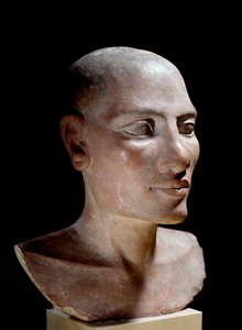 Starożytność egipska: solna głowa. Rzeźba wapienna, Stare Imperium (około 2700-2200 pne). Paryż, musee du Louvre - Egipska starożytność: Głowa młodego mężczyzny z napisem „Sól””, malowany wapień, Stare Królestwo (około 2700-2200 pne), Luwr, Paryż autorstwa School Egyptian