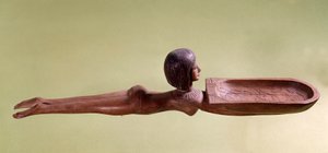 Egipski antyczny: Drewniana łyżka na łyżkę kosmetyczną zwaną nagim pływakiem trzymającym kaczkę. XVIII dynastia, nowe imperium. Paryż, Luwr