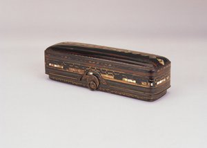 Pudełko i okładka mała Namban, koniec XVI - początek XVII wieku (lakier) autorstwa Japanese School