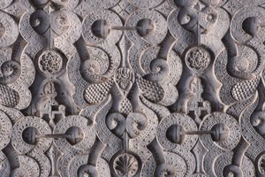 Fragment muru wzniesionego przez Saadytów w 1565 r. (stiuk)