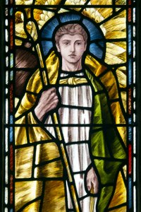 Mortehoe, St Mary, Heaton Butler & Bayne, Selwyn Image, Archanioł St Raphael detal, ok. 1890 autorstwa Selwyn Image Selwyn Image