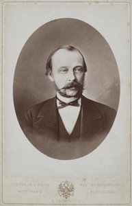 Portret hrabiego Dymitra Andriejewicza Tołstoja 1823-1889, 1887 autorstwa Sergei Lvovich Levitsky