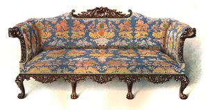 Mahoniowa sofa, 1906 autorstwa Shirley Charles Llewellyn Slocombe